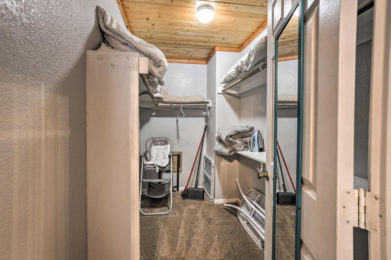 Remodeled Crestline Retreat Walk To Lake Gregory! 외부 사진