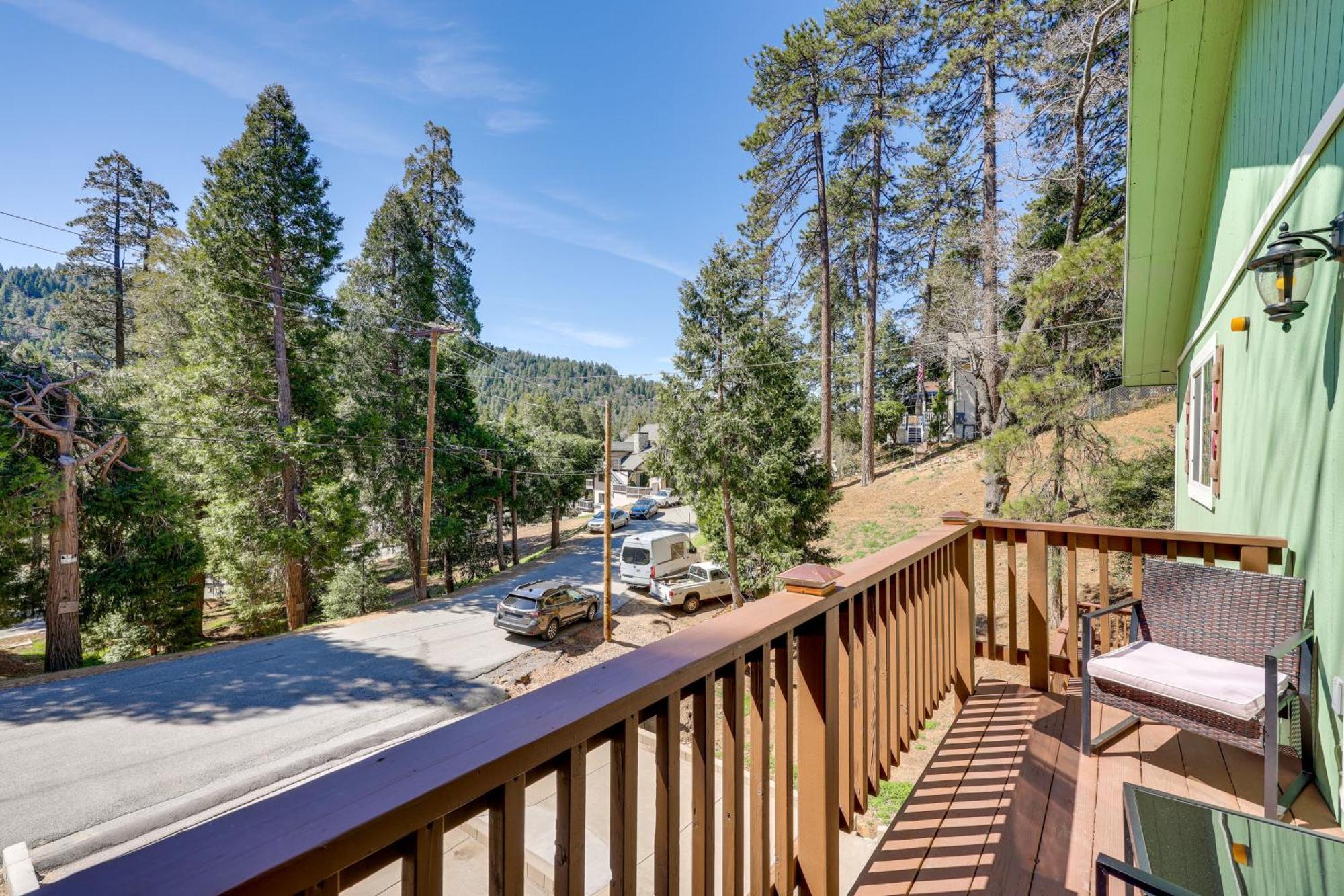 Remodeled Crestline Retreat Walk To Lake Gregory! 외부 사진