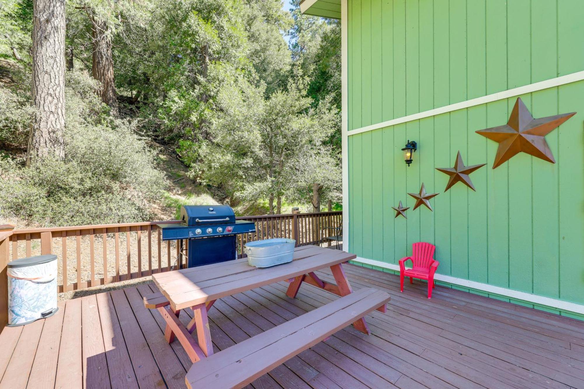 Remodeled Crestline Retreat Walk To Lake Gregory! 외부 사진